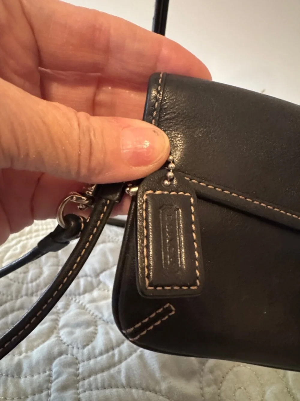 Coach Vintage SoHo Black Leather Buckle Wristlet Clutch Silver Buckle W Tag - Picture 2 of 6